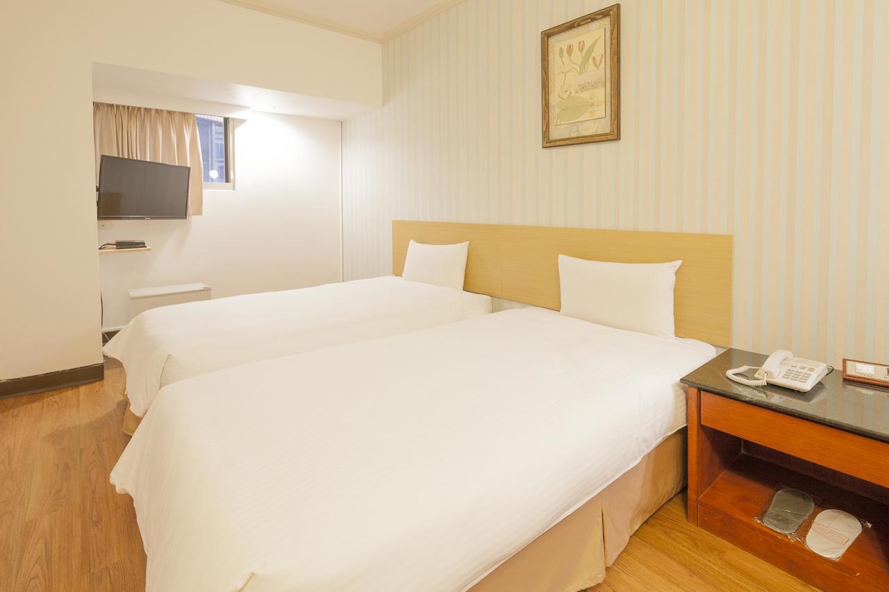 Lincoln Hotel Тайнань Экстерьер фото